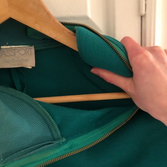 Vintage Green Dress (with shoulder pads) - Picture 3 of 12